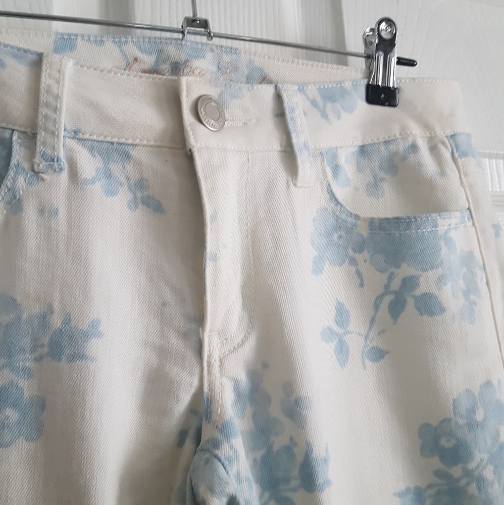 American Eagle Blue Flowers Stretch Jeggings